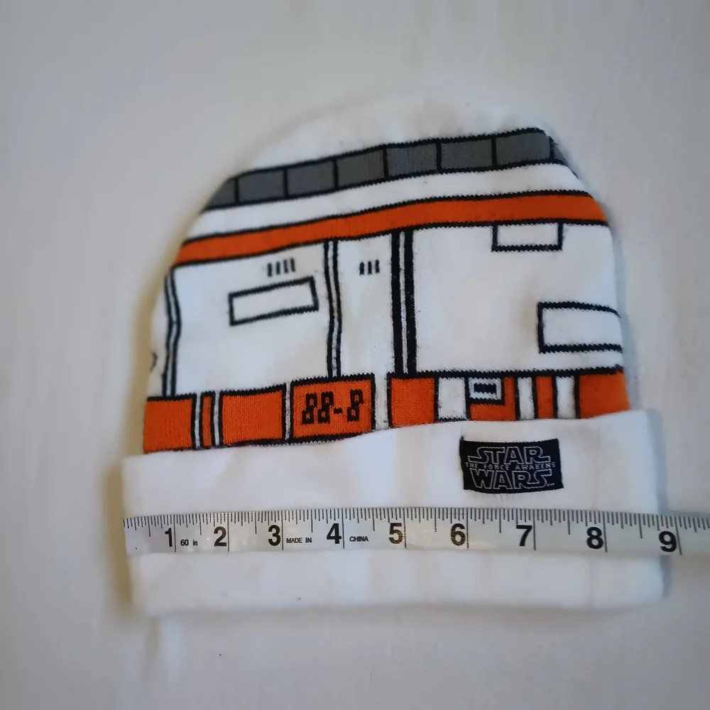 Star Wars White and Orange Beanie Teen OS Fits Most